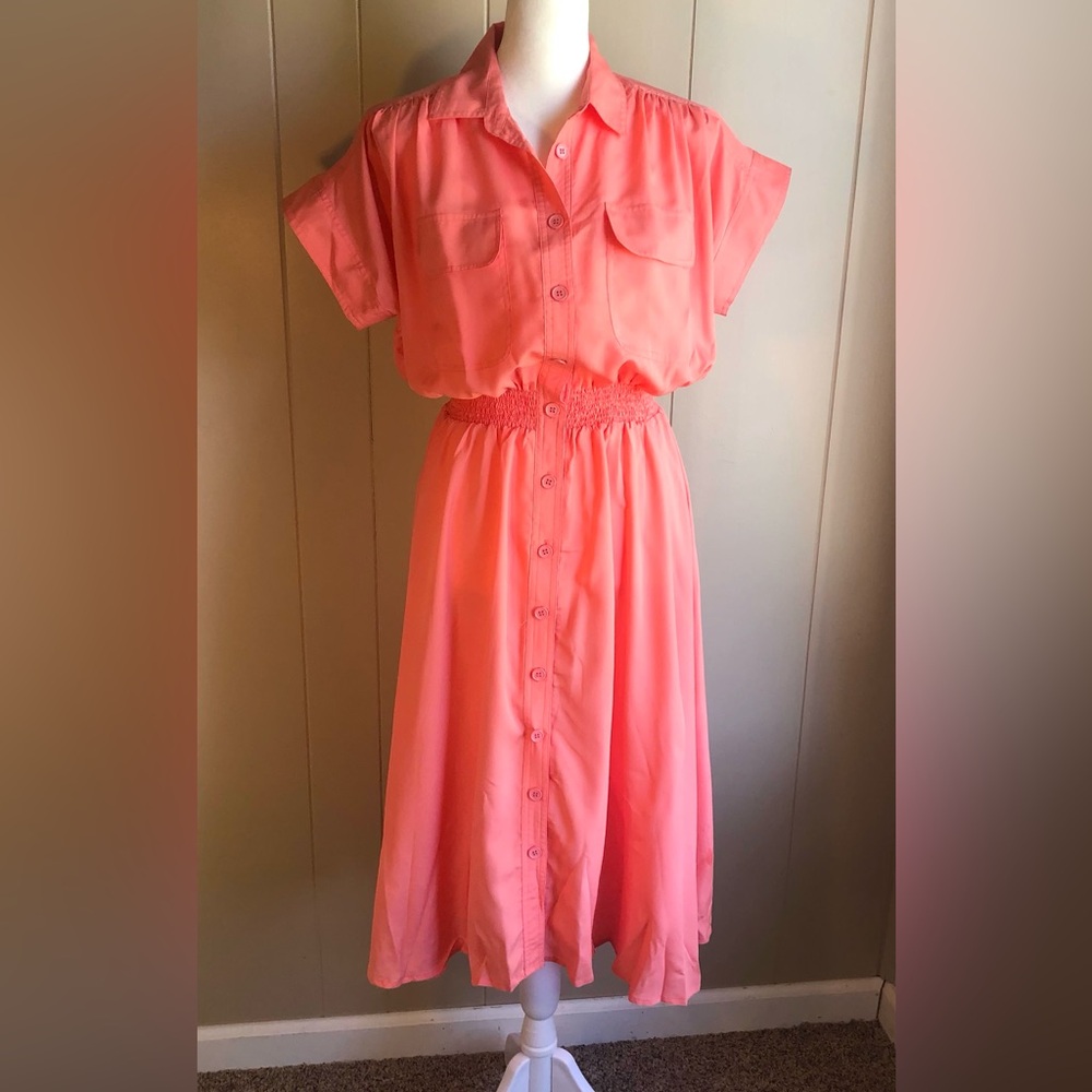 *Vintage* JOAN HARPER PETITES Size 6 Coral Flowy Dress Button Down